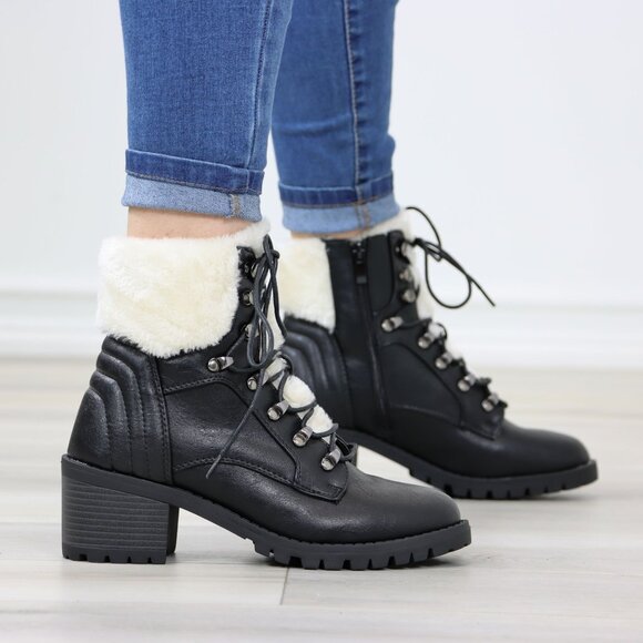 Black Lace Up Ankle Boots Chunky Heel Faux Fur Lined - Picture 4 of 16